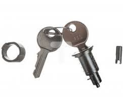 CERRADURA CON LLAVE(CUADRO ELÉCTRICO)