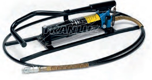 BOMBA HIDRAULICA A PEDAL PO7000 C/MANGUERA DE 3 MTS. Y CAJA DE TRANSPORTE