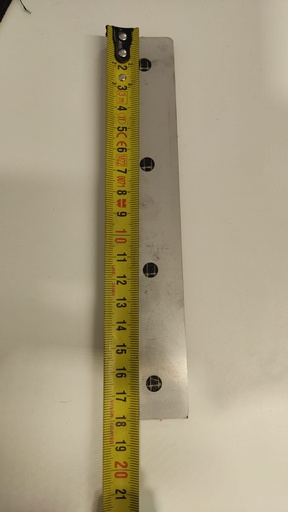 [SES0245] PLETINA DE FIJACIÓN CON ESPUMA PARA ESTANQUEIDAD DE 180MMX30MMX4MM PARA SUJECCIÓN DE MALLAZO DE SEGURIDAD