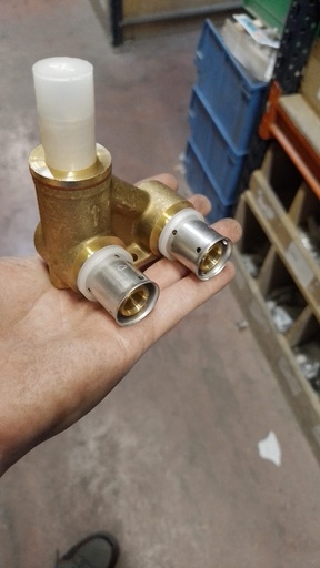 [CVA0982] VALVULA ESFERA  EN U 16mm MULTICAPA (Interior)