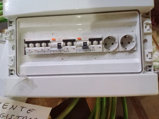 [ECU0239] CUADRO MONTADO 2 TRIFASICO C/ 2 BASE ENCHUFE